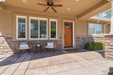 $2,450,000 | 4071 Walnut Drive, Pleasanton, CA 94566