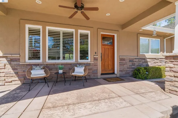 $2,450,000 | 4071 Walnut Drive, Pleasanton, CA 94566