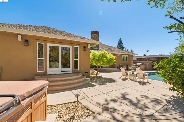 $2,450,000 | 4071 Walnut Drive, Pleasanton, CA 94566