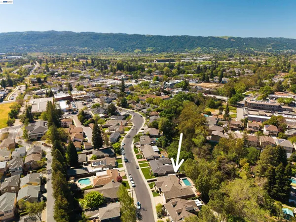 $2,450,000 | 4071 Walnut Drive, Pleasanton, CA 94566
