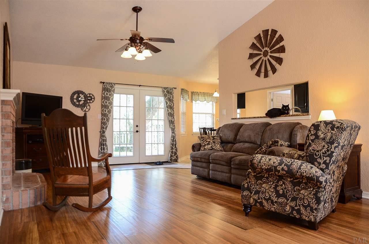 4344 Bayou Ridge Drive Pace, FL 32571 - Photo 8 of 29 Gallery Image 8