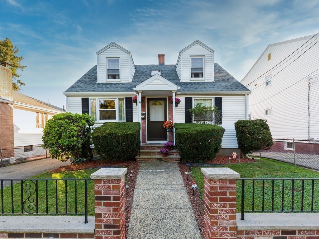47 Winthrop Road Everett, MA 02149 - Photo 1 of 26 Gallery Image 1