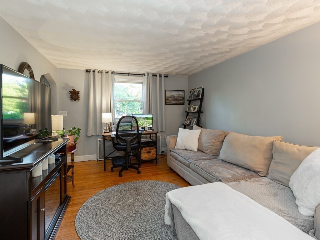 47 Winthrop Road Everett, MA 02149 - Photo 11 of 26 Gallery Image 11