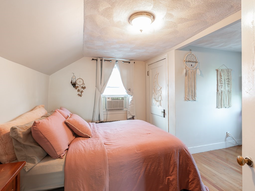 47 Winthrop Road Everett, MA 02149 - Photo 18 of 26 Gallery Image 18