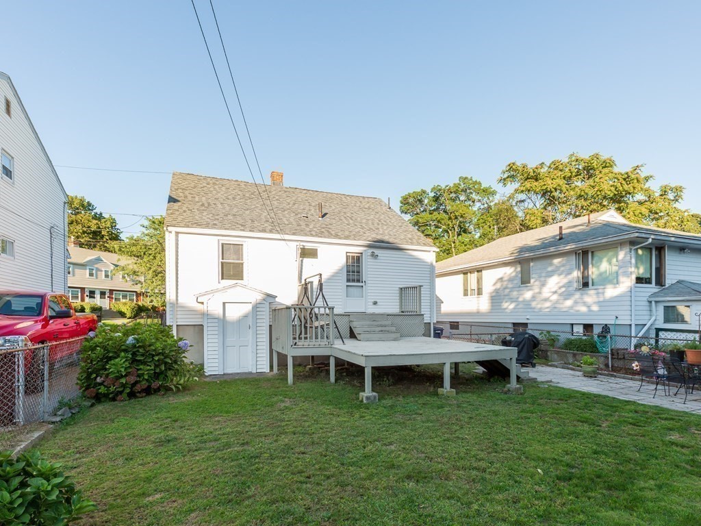 47 Winthrop Road Everett, MA 02149 - Photo 6 of 26 Gallery Image 6