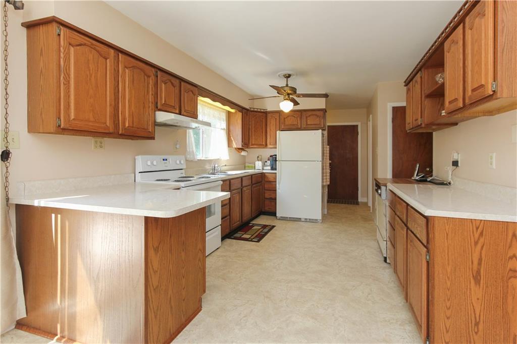 7863 Fall Creek Road Indianapolis, IN 46256 - Photo 7 of 19 Gallery Image 7