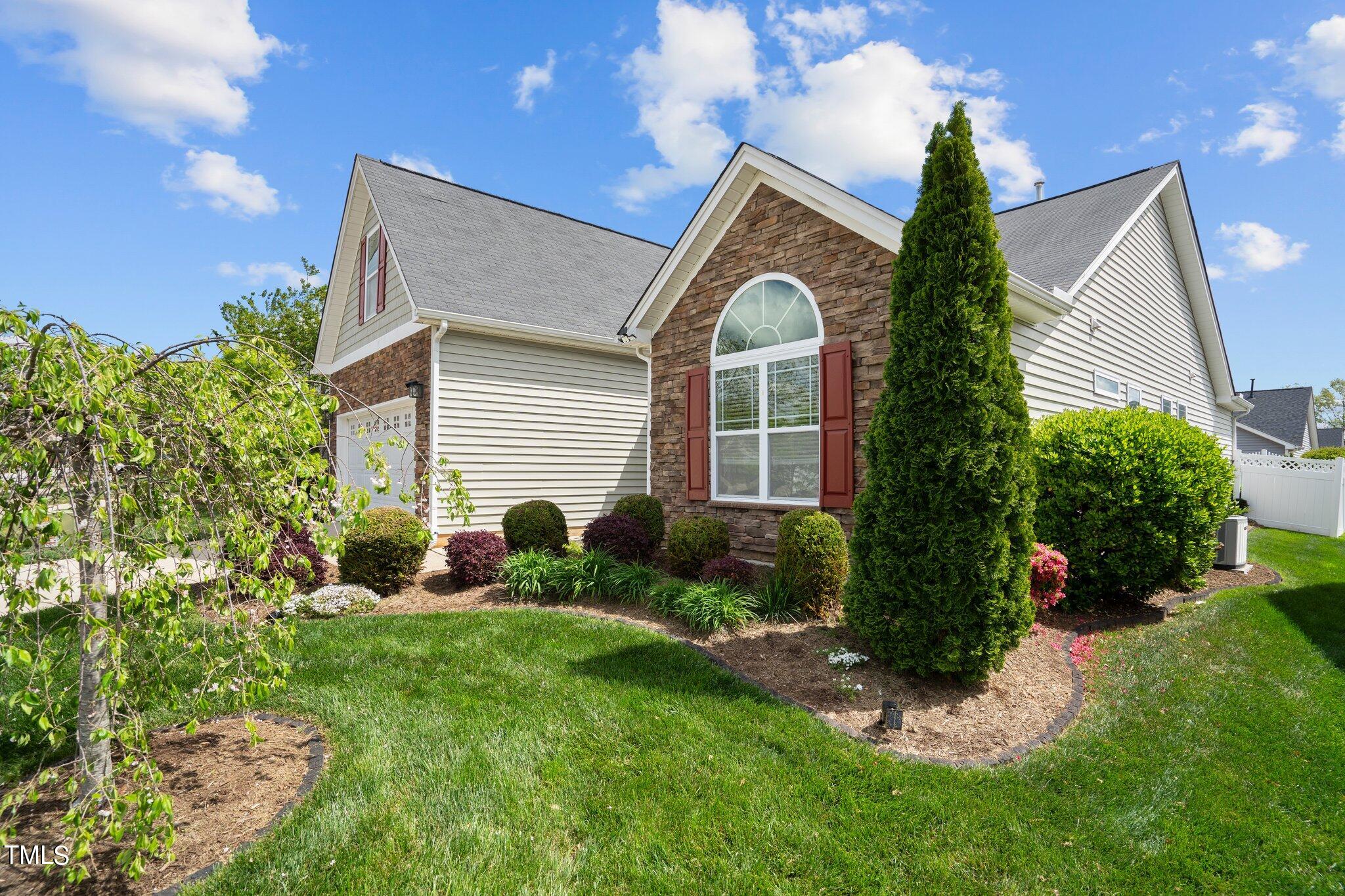 2034 Crockett Ridge Road Fuquay-Varina, NC 27526 - Photo 5 of 35 8-web-or-mls-_NFP5307