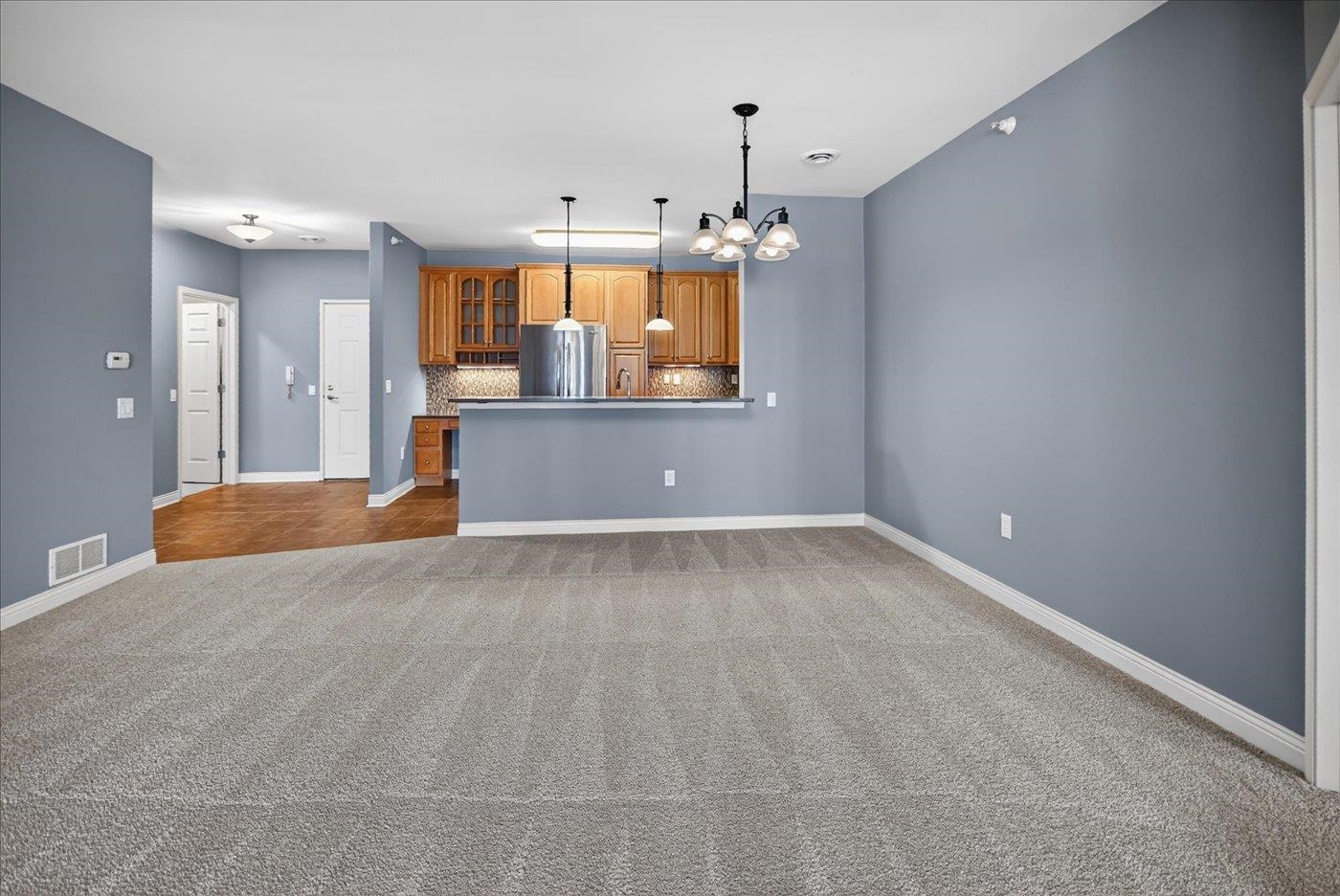 49 Cherokee Circle, Unit 101 Madison, WI 53704 - Photo 13 of 38