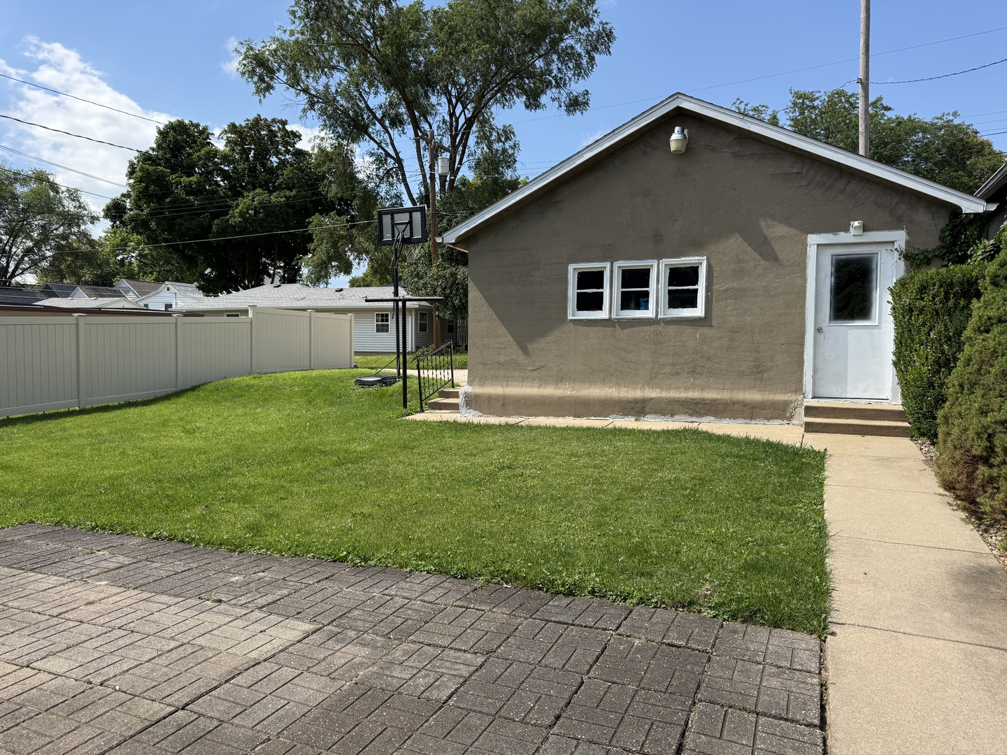 304 East Minnesota Street Spring Valley, IL 61362 - Photo 3 of 24