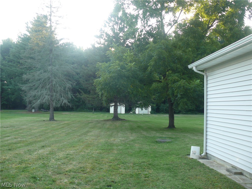 142 Warner Road Southeast Hubbard, OH 44425 - Photo 22 of 26 Gallery Image 22