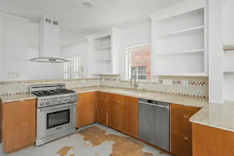 $875,000 | 1740 Wroxton Court, Houston, TX 77005