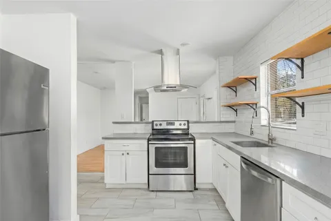 $875,000 | 1740 Wroxton Court, Houston, TX 77005