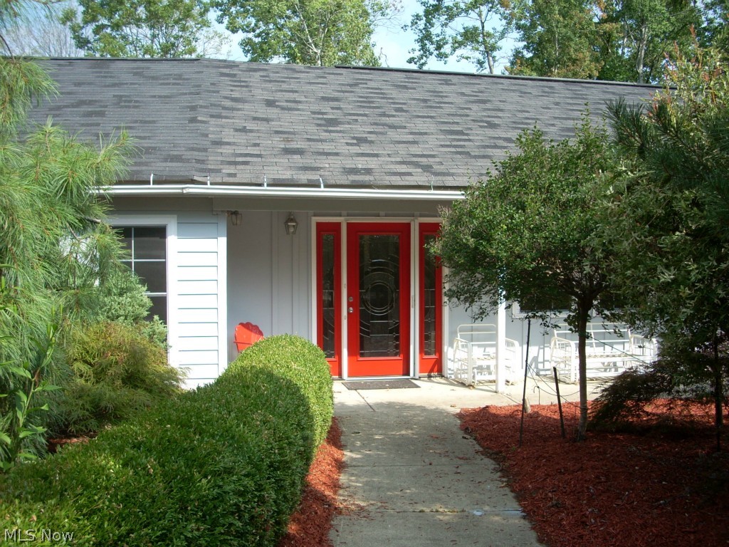 6931 North Ridge Road East Geneva, OH 44041 - Photo 20 of 25 Front entry