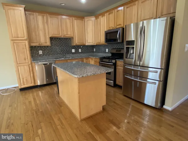 $3,600 | 22560 Scattersville Gap Terrace, Ashburn, VA 20148