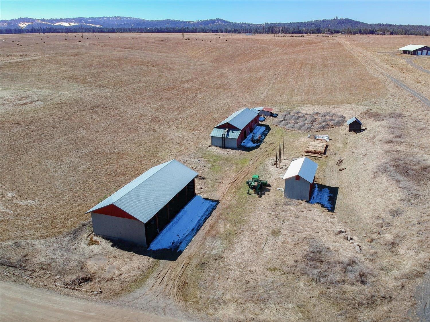 90 North Acres Listing Lane Colbert, WA 99005 - Photo 2 of 11