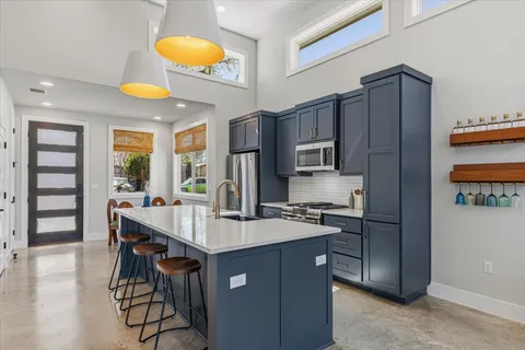 $600,000 | 3602 Pennsylvania Avenue, Unit 2, Austin, TX 78721