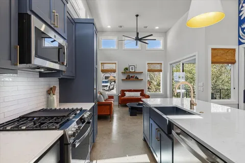 $600,000 | 3602 Pennsylvania Avenue, Unit 2, Austin, TX 78721