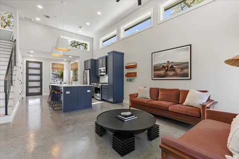 $600,000 | 3602 Pennsylvania Avenue, Unit 2, Austin, TX 78721