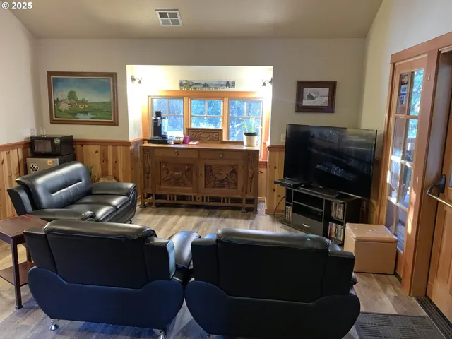 $65,000 | 54432 McKenzie Highway, Unit 38, Blue River, OR 97413