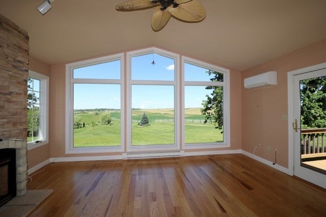2950 Hales Mill Road Dubuque, IA 52002 - Photo 8 of 25 Gallery Image 8