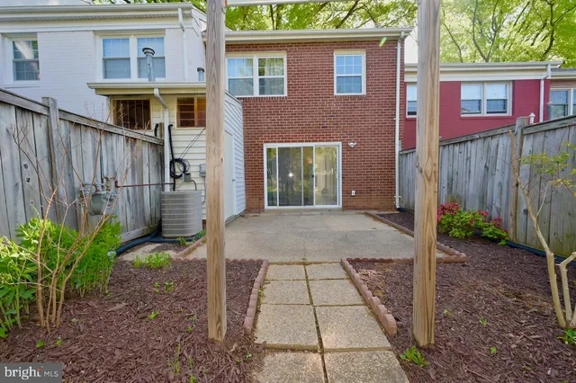 $419,990 | 656 Azalea Drive, Unit 4656, Rockville, MD 20850