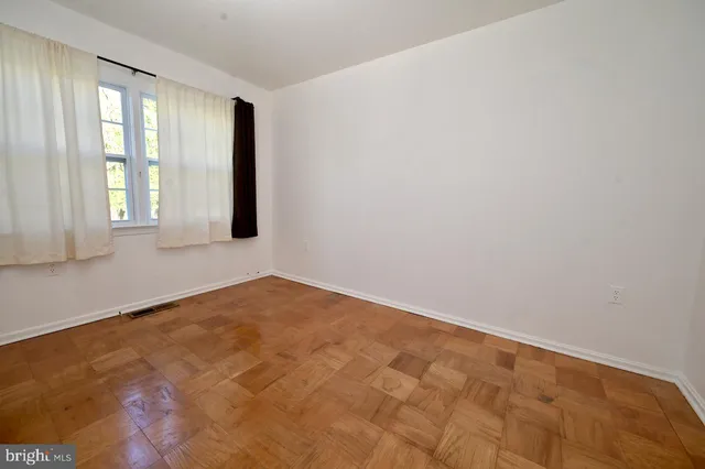 $419,990 | 656 Azalea Drive, Unit 4656, Rockville, MD 20850