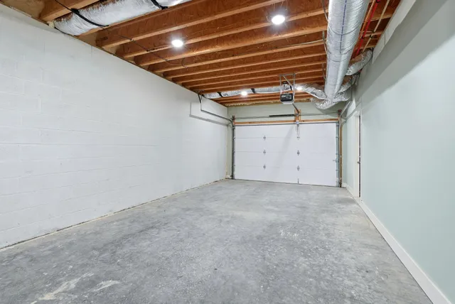 $899,900 | 1275 A Ennis Branch Road, McEwen, TN 37101