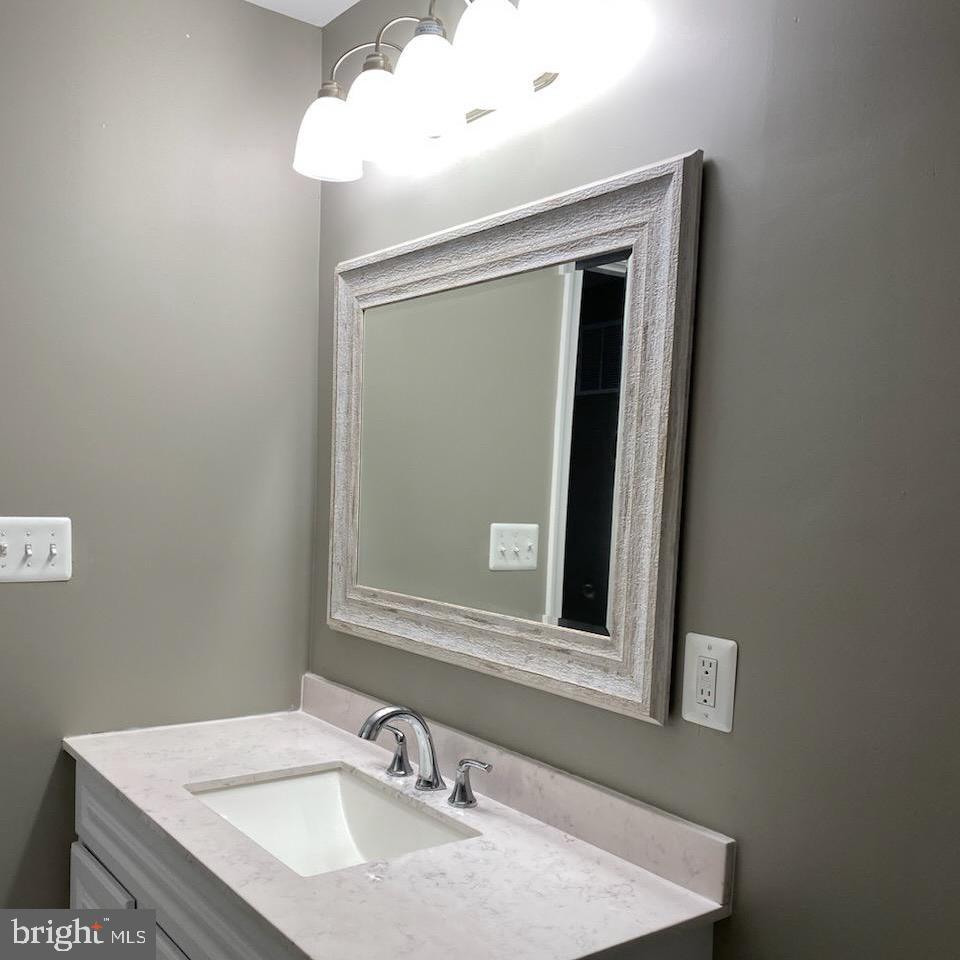 1216 Valley Street Baltimore, MD 21202 - Photo 11 of 21 Bathroom