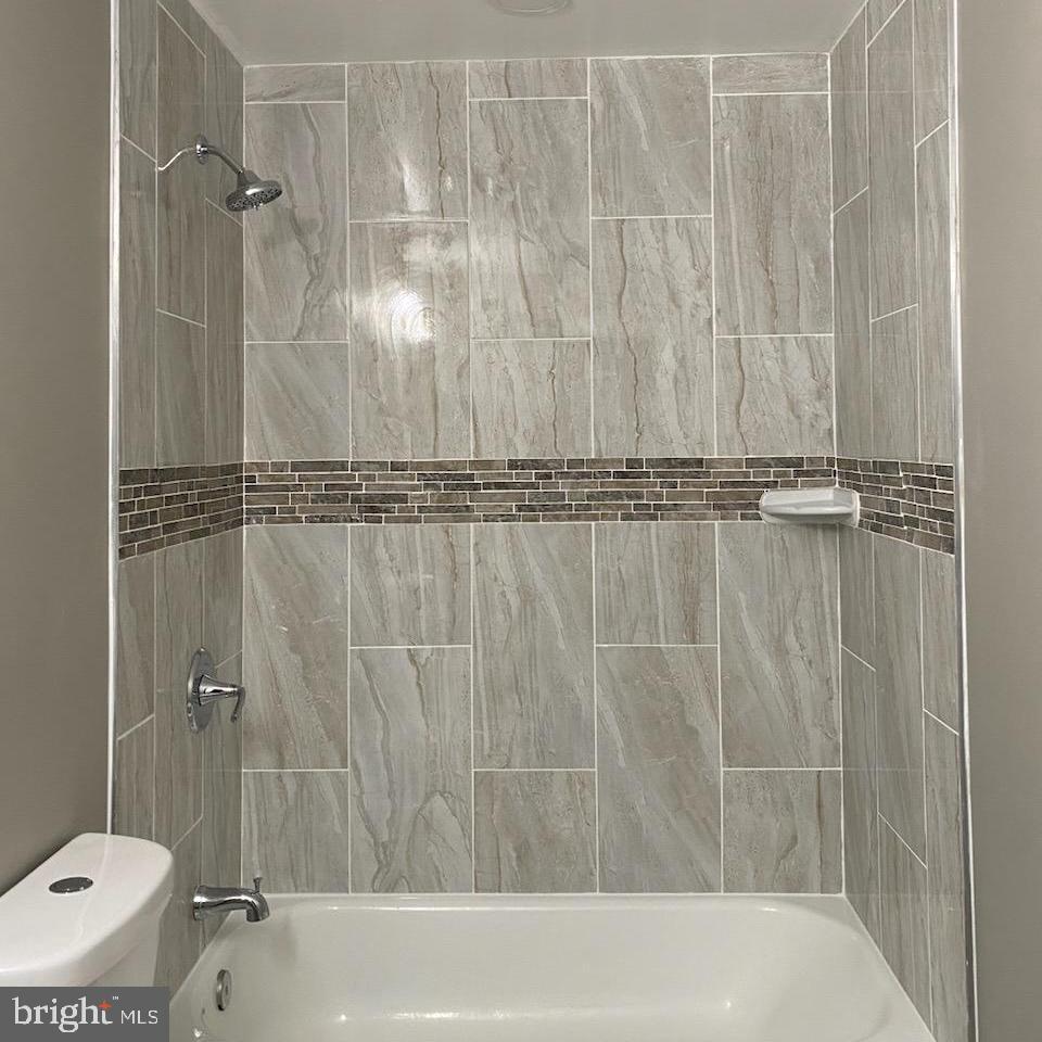 1216 Valley Street Baltimore, MD 21202 - Photo 12 of 21 Bathroom