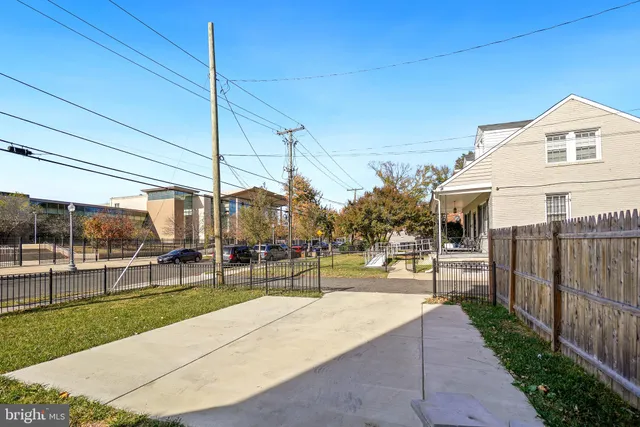 $599,000 | 5500 Eads Street Northeast, Washington, DC 20019