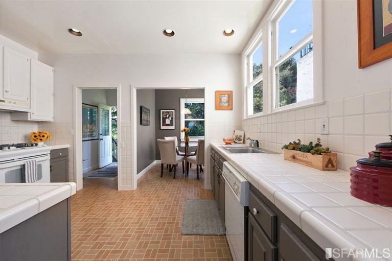 653 Marina Boulevard San Francisco, CA 94123 - Photo 7 of 31