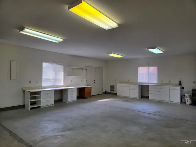 $389,500 | 1203 Sears Drive, Ontario, OR 97914