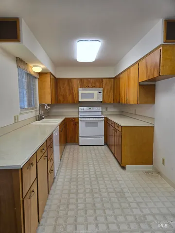 $389,500 | 1203 Sears Drive, Ontario, OR 97914