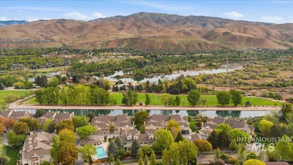 $439,900 | 5146 South Surprise Way, Unit 203, Boise, ID 83716