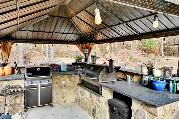 $399,999 | 2122 State Road 1415, Greenville, NC 27834
