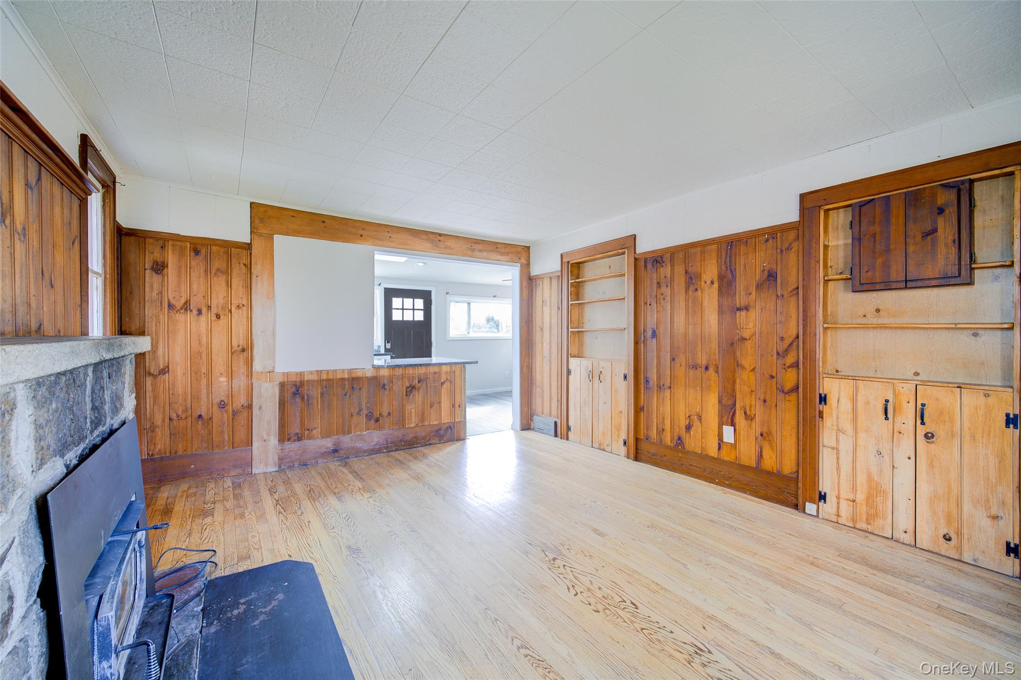 17 Baldwin Road Carmel, NY 10512 - Photo 7 of 29 a living room with furniture and wooden floor