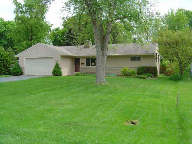 2759 Clifton Road Columbus, OH 43221 - Photo 1 of 5