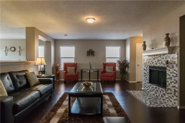 $2,350 | 12345 Peak Circle, Frisco, TX 75035