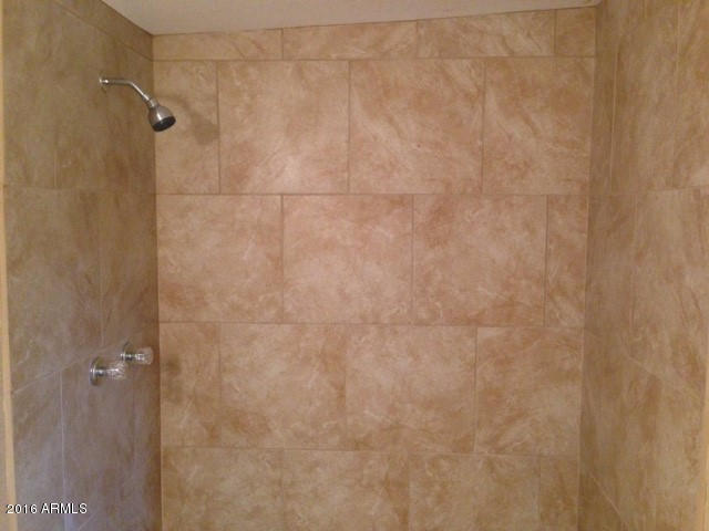3952 West Monte Vista Road Phoenix, AZ 85009 - Photo 4 of 8 Monte Vista 6