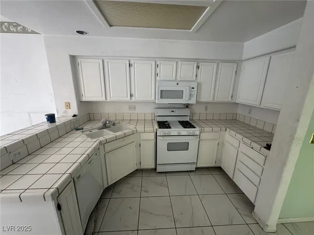 $292,000 | 5309 La Patera Lane, Las Vegas, NV 89149