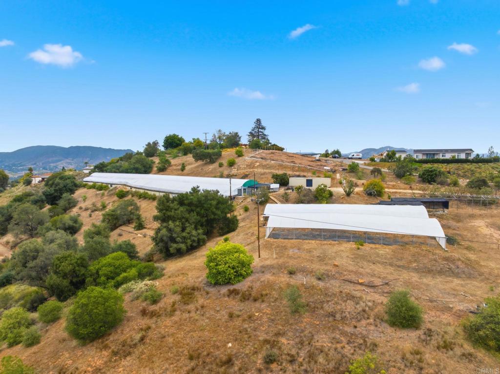 803 Quail Hill Road Fallbrook, CA 92028 - Photo 33 of 36 a view of a city