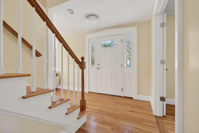 $949,000 | 487 Gray Road, North Yarmouth, ME 04097