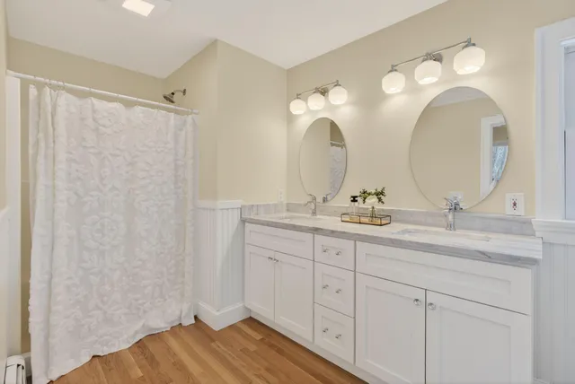 $949,000 | 487 Gray Road, North Yarmouth, ME 04097