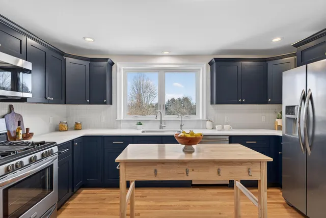 $949,000 | 487 Gray Road, North Yarmouth, ME 04097