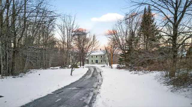 $949,000 | 487 Gray Road, North Yarmouth, ME 04097