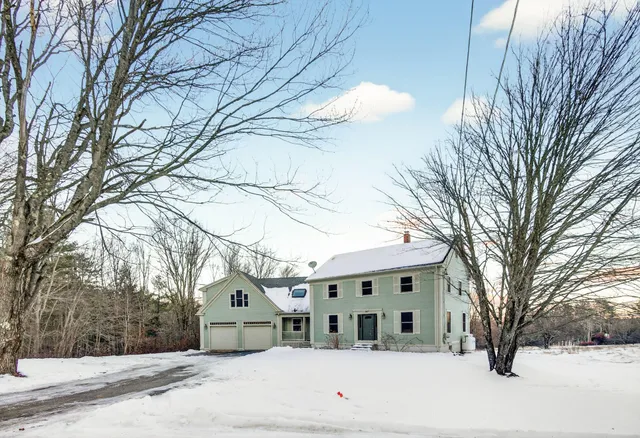 $949,000 | 487 Gray Road, North Yarmouth, ME 04097