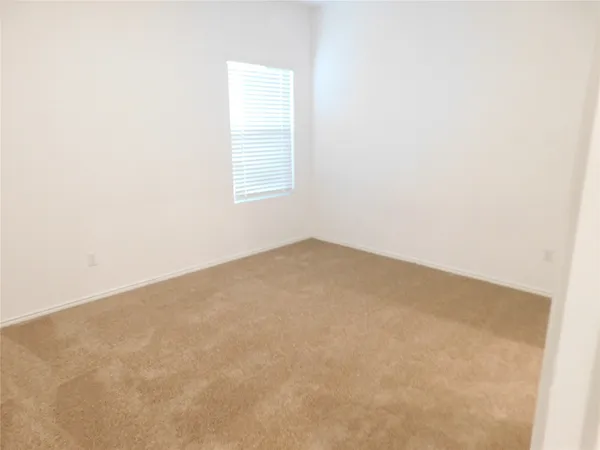 $1,695 | 340 The Bad Way, Jarrell, TX 76537