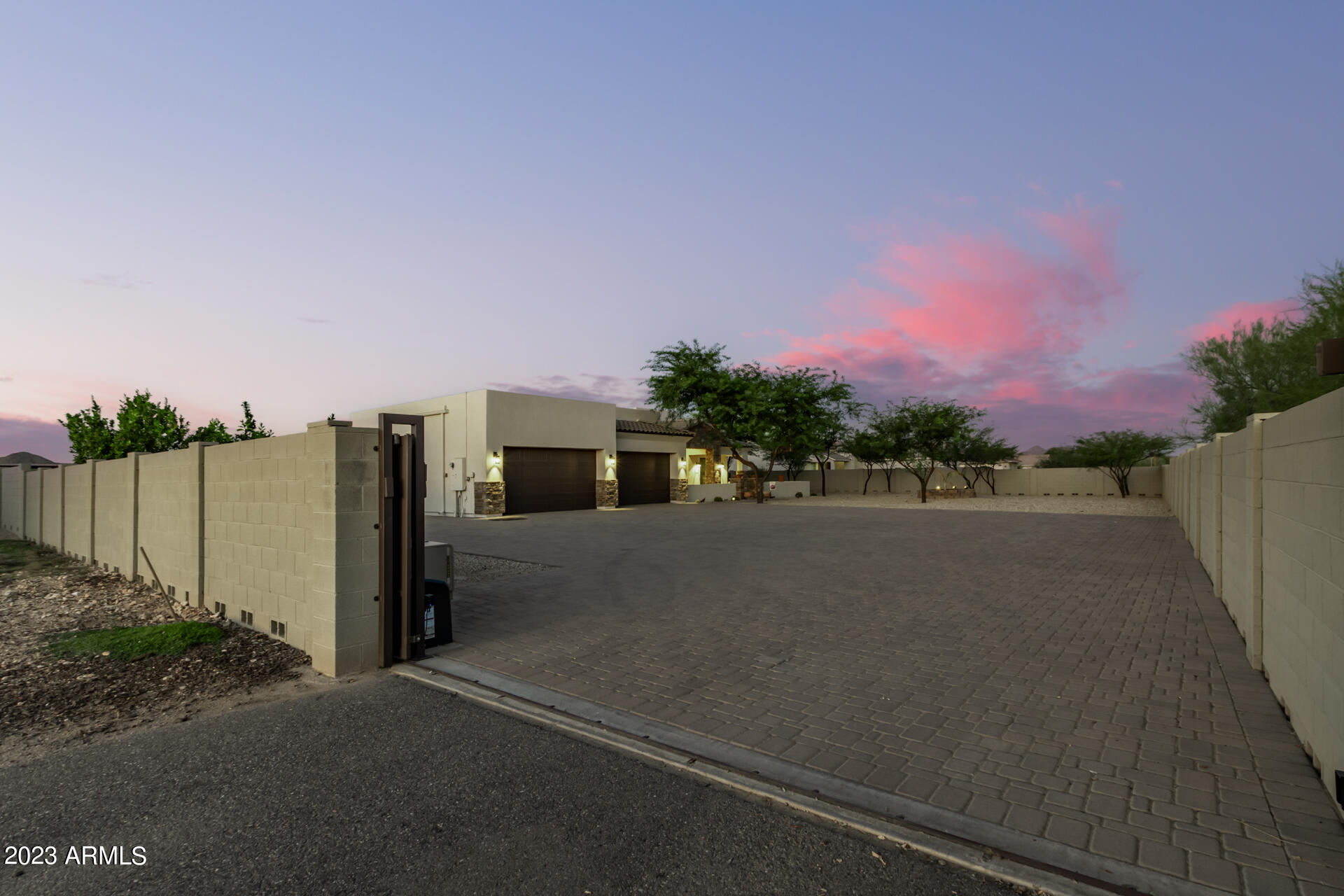 1806 West Tamar Road Phoenix, AZ 85086 - Photo 8 of 129 02 - Tamar
