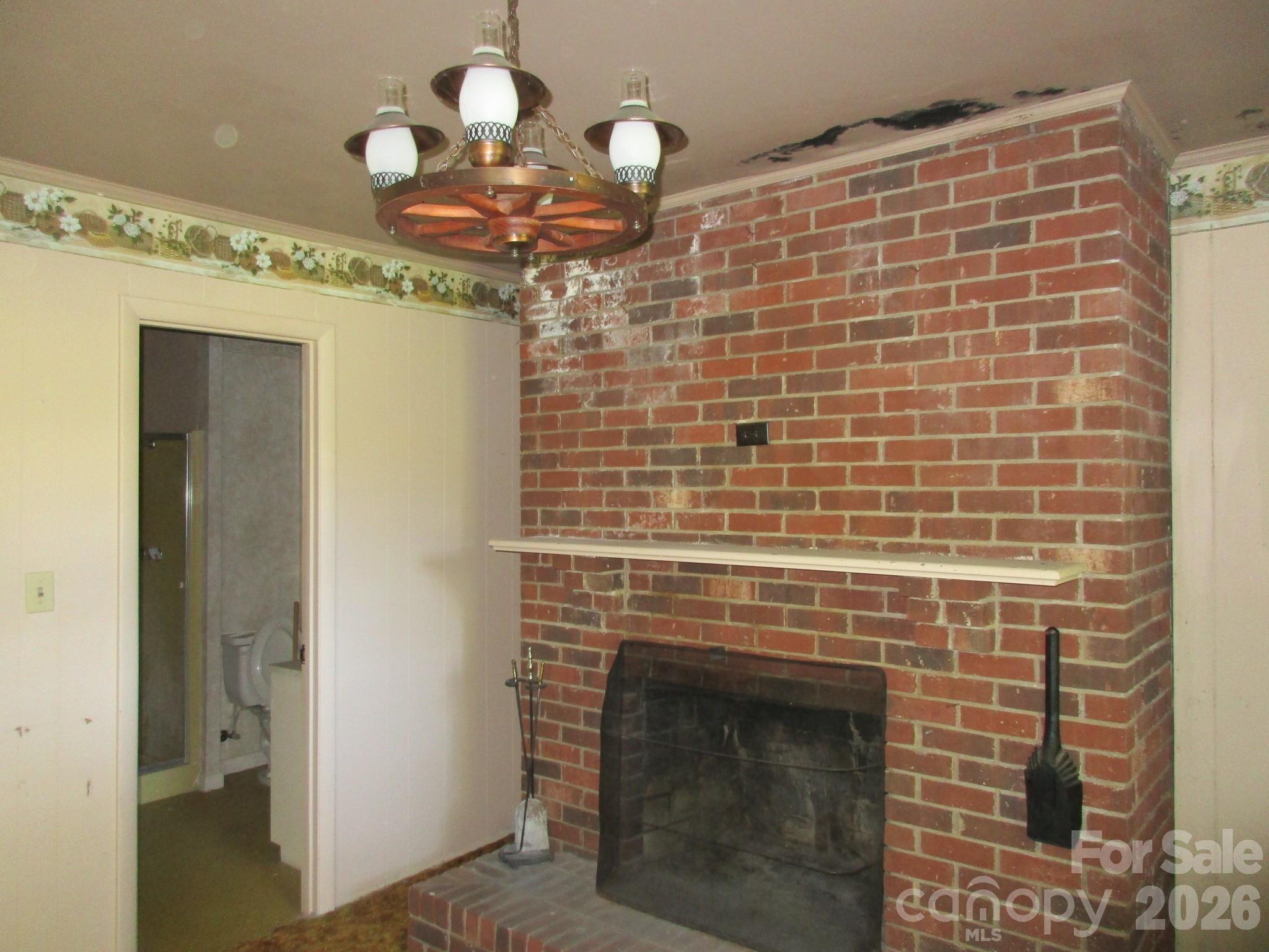 225 Davis Road Crumpler, NC 28617 - Photo 6 of 41 Gallery Image 6
