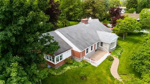 $1,275,000 | 133 Tupelo Hill Drive, Cranston, RI 02920